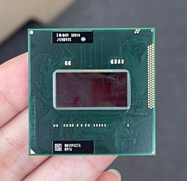 Intel i7 2720QM SR014 Core 2.2GHz Quad Core 6M 45W FCPGA988 Notebook CPU
