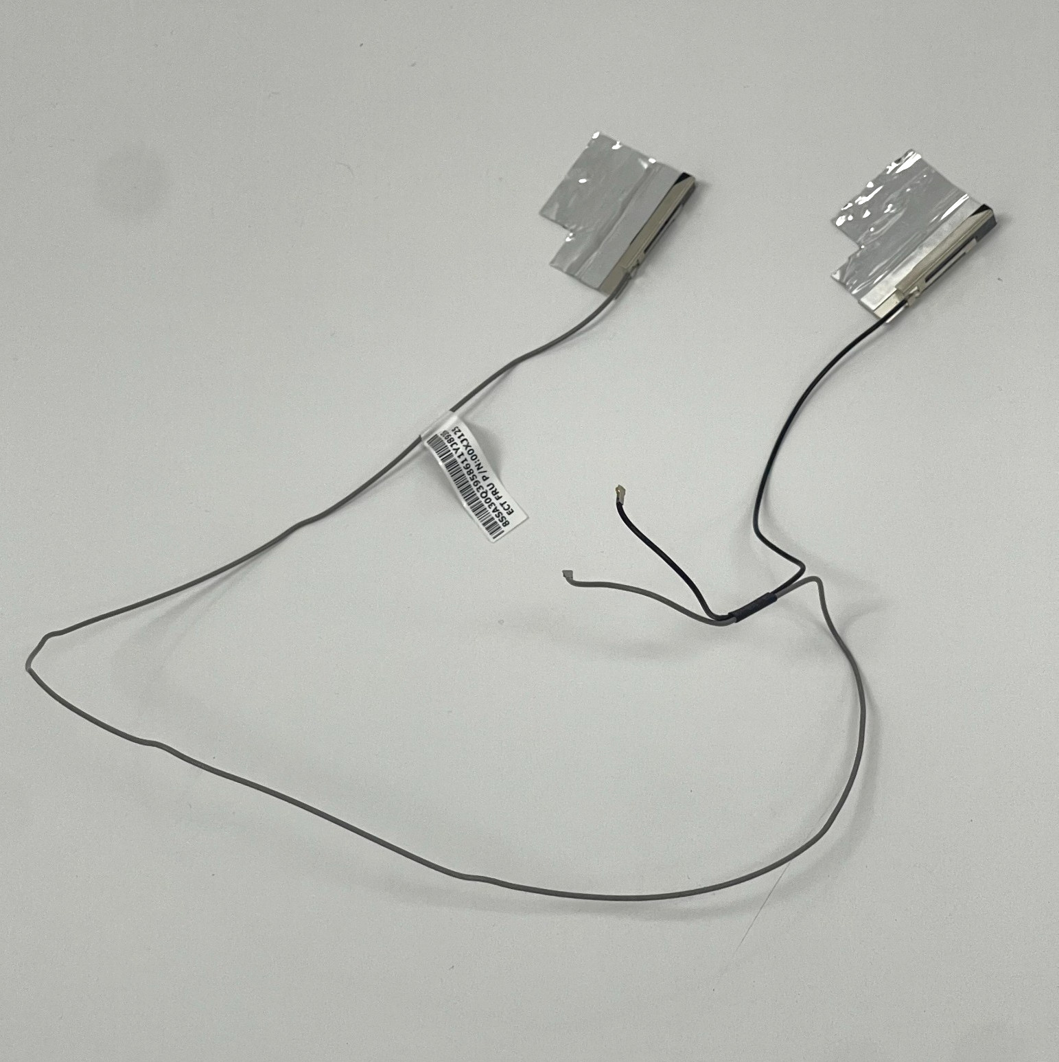 Genuine Lenovo M920z ThinkCentre All in One Wireless Wi-Fi Antenna Kit | 00XJ123