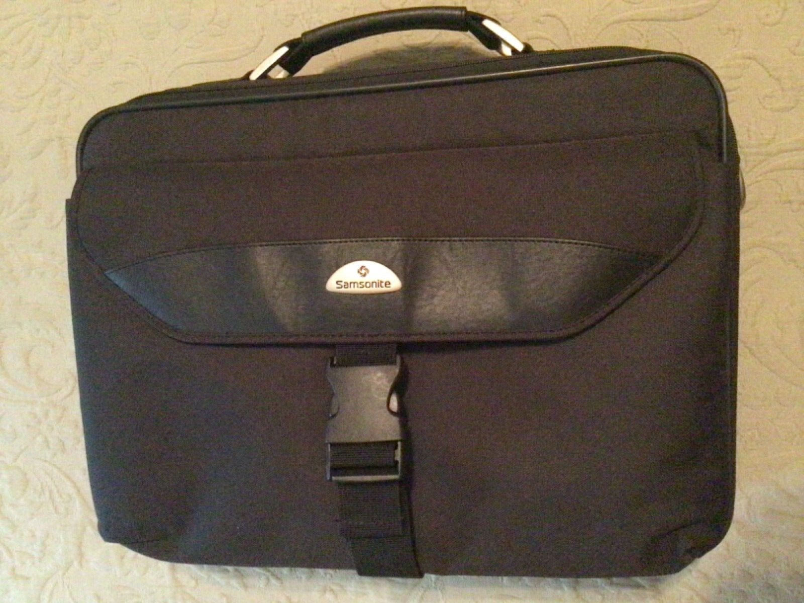 SAMSONITE Black Computer  Tablet Bag Briefcase Soft Side with A Lot Of Pockets