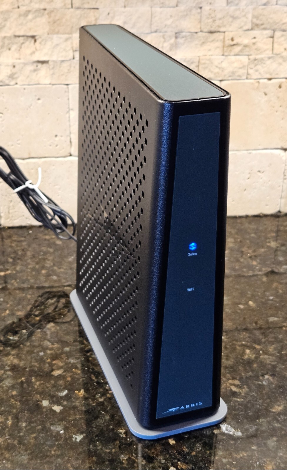 Arris DG3450 Docsis 3.1 Cable Gateway Modem/Router Black Excellent