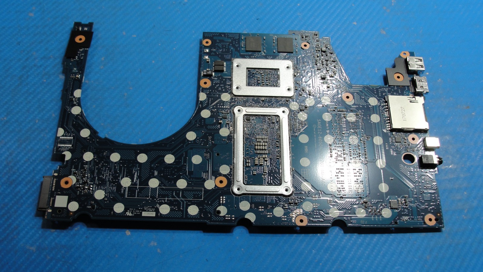 HP Envy 17-u273cl 17.3" i7-8550U 1.8GHz GeForce MX150 Motherboard 924006-601
