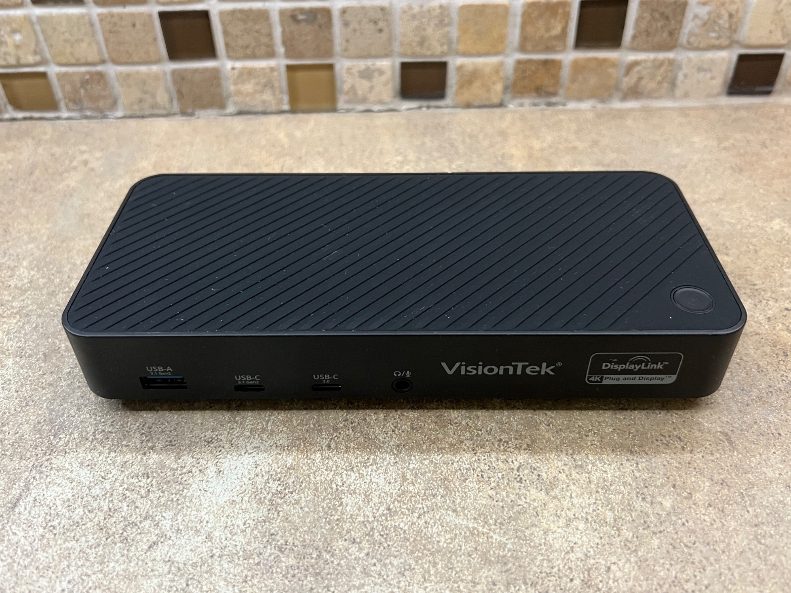 VisionTek VT7000 Triple 4K USB-C 100W PD Universal 901468 Docking Station