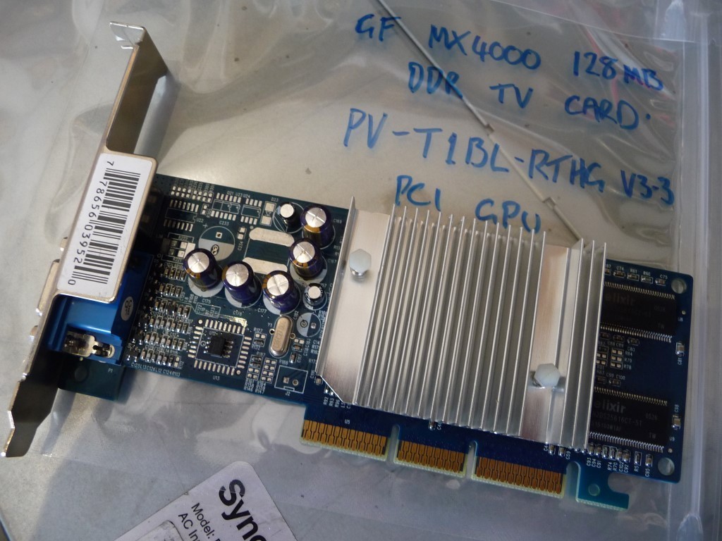 AU SELLER COLLECTORS CARD 128MB XFX  GeForce MX4000 V3.3 VGA/S-Video GPU -TESTED