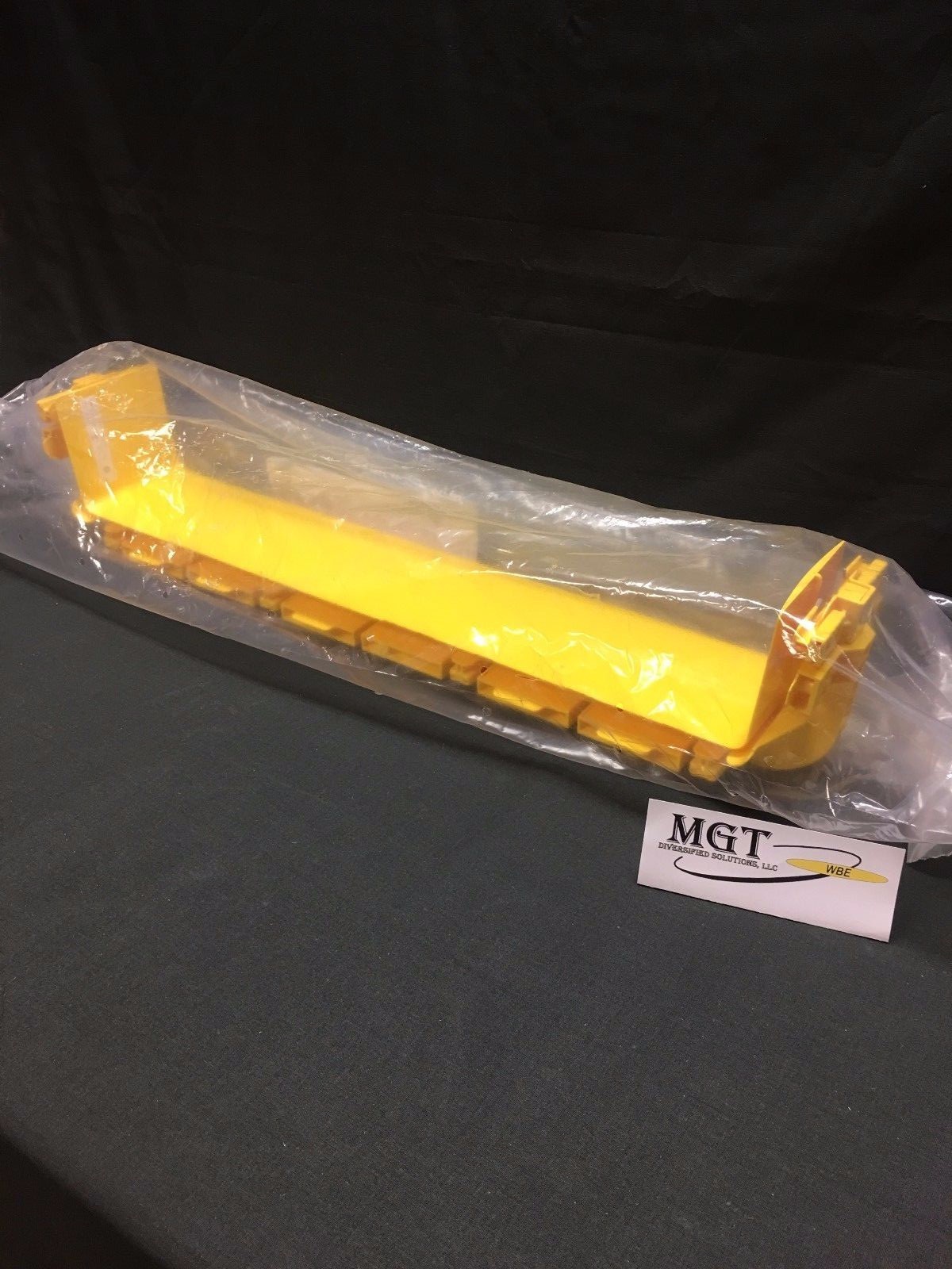 ADC/COMMSCOPE / FGS-MFAW-H / FIBERGUIDE / SNAP FIT JUNCTION / 4X24 INCHES