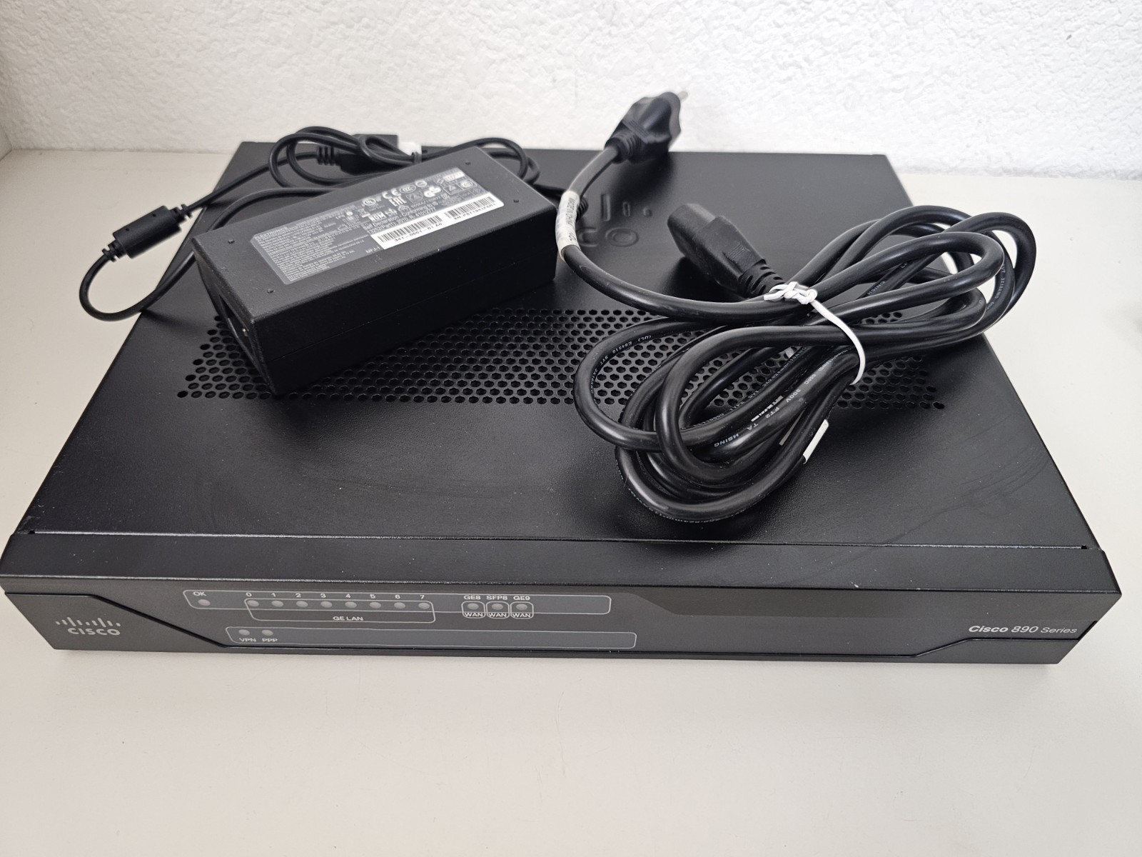 Cisco 892FSP C892FSP-K9 Gigabit Ethernet Security Router 890 Series W/ PWR SPLY