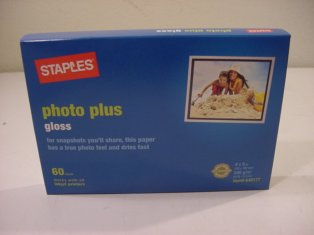 NEW - STAPLES PHOTO PAPER GLOSS 60 SHEETS 4X6 ITEM # 648177