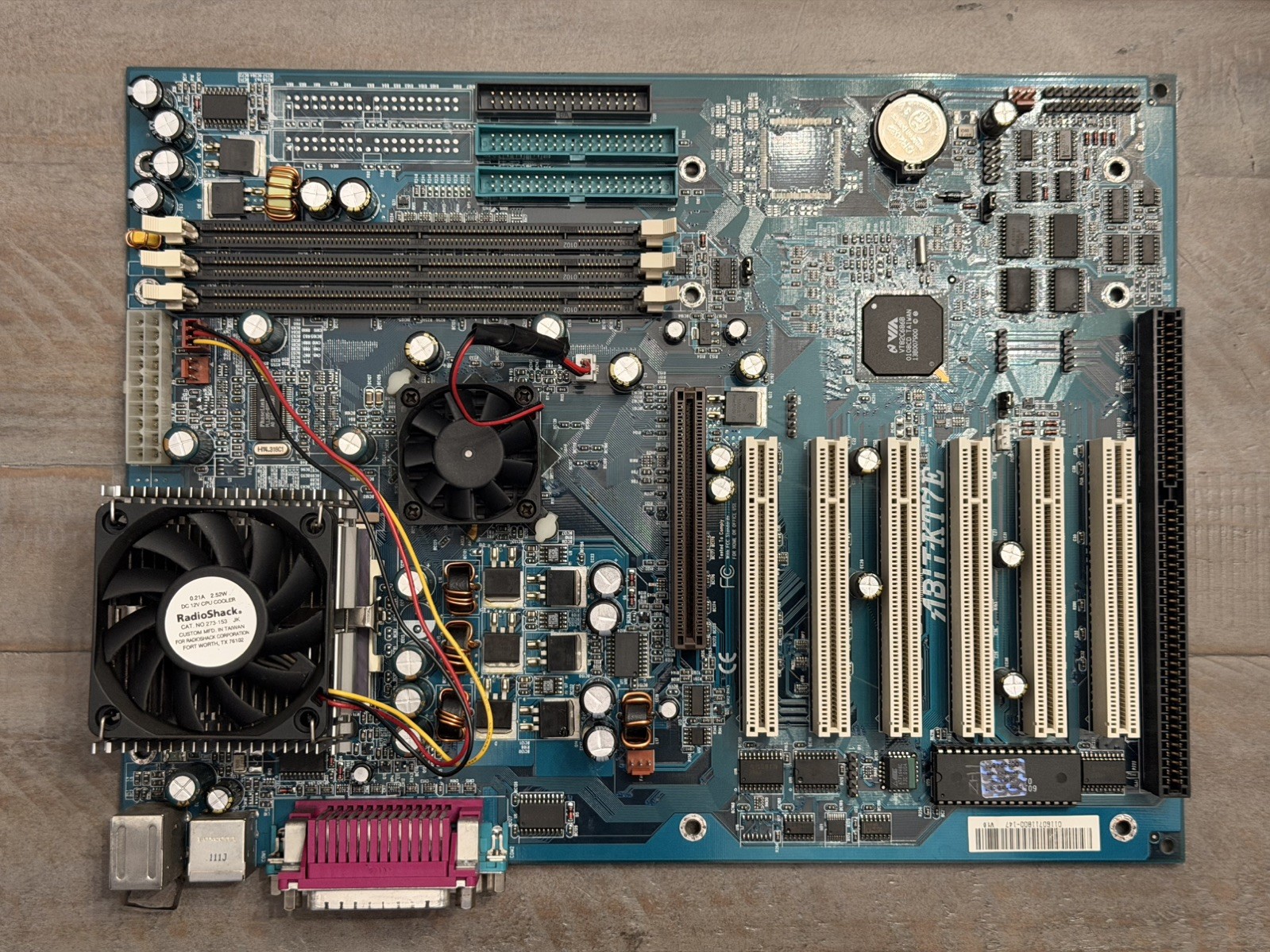ABIT KT7E Socket A Motherboard + AMD Athlon 1GHz CPU Recapped Tested/Working