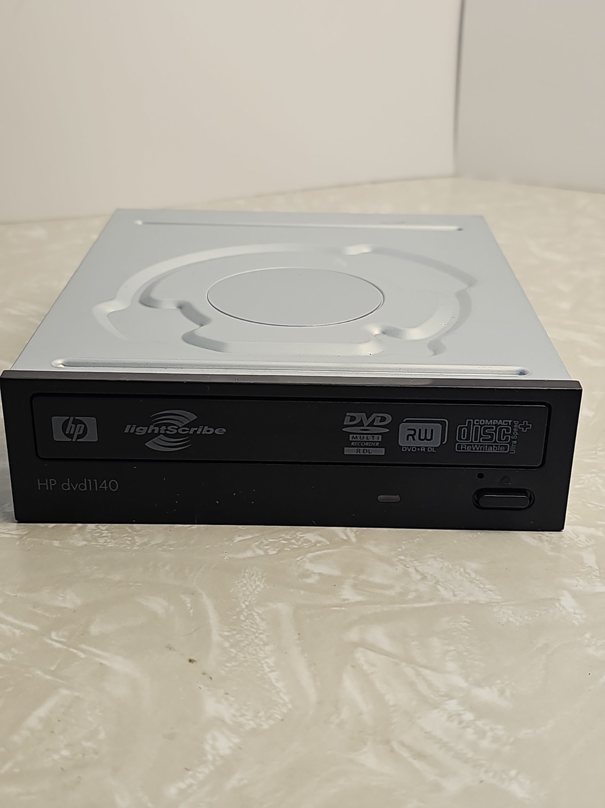 HP dvd1140 22X PATA Multiformat DVD Writer