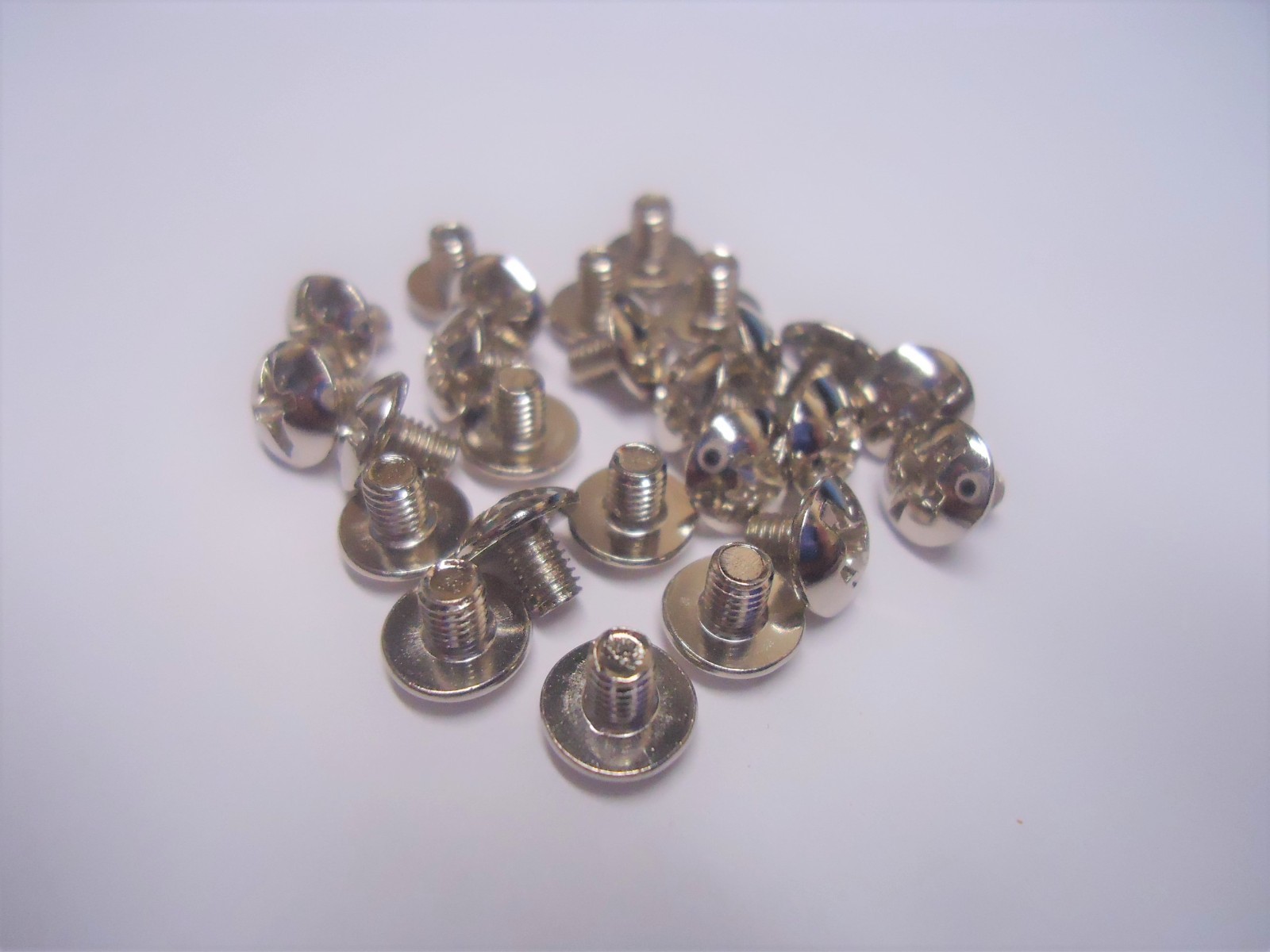 3mm, Chrome M3 screw for HDD, CD-Rom or Motherboard, 50 pcs per order