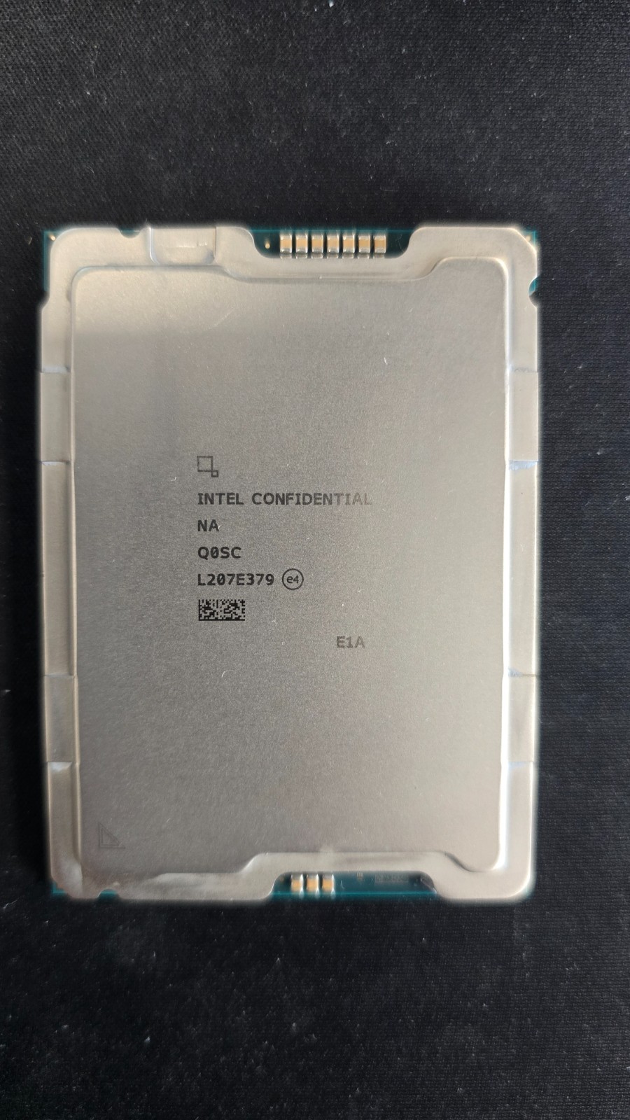 Intel Xeon Platinum (QOSC) LGA3647 #21