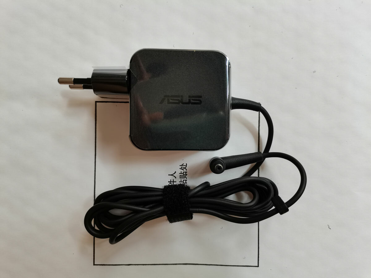 For ASUS VivoBook S14 S406U-BM013T 19V2.37A W16-045N3B 4.0mm 45W Genuine Charger