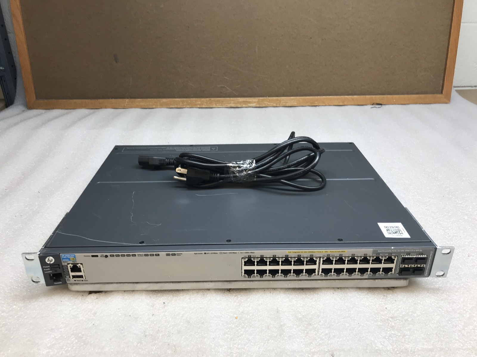HP Enterprise 2920-24G 24-Port PoE Gigabit Ethernet 4xSFP Network Switch J9727A
