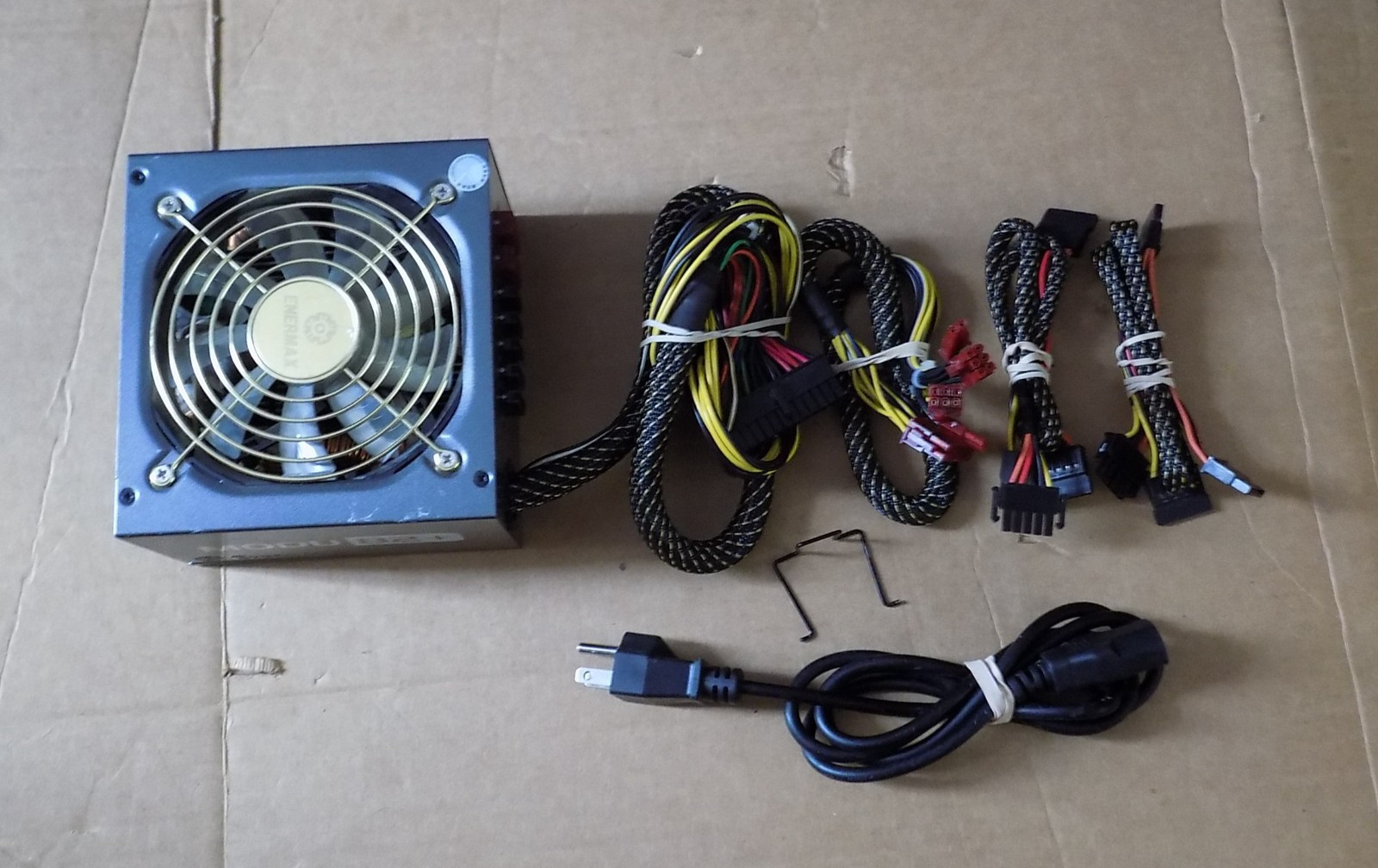 Enermax MODU82+ 625W 80Plus Bronze Semi-Modular Power Supply w/power cord