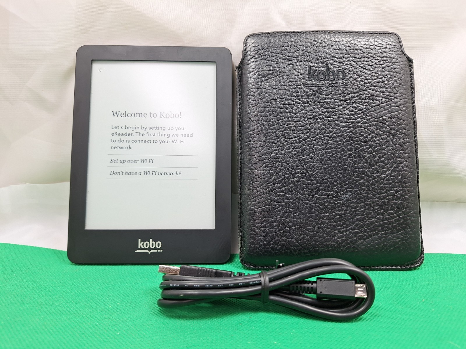 Kobo Glo N613 E-Reader Black 6 inch E-Ink Touchscreen WiFi 2GB Storage - TESTED