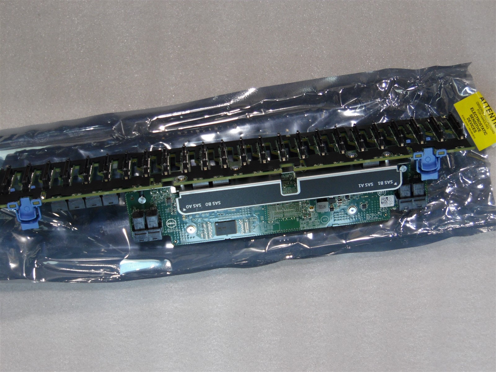 DELL POWEREDGE R730xd SERVER HDD 24 BAY BACKPLANE 2.5" SFF SAS SATA PGP6R 