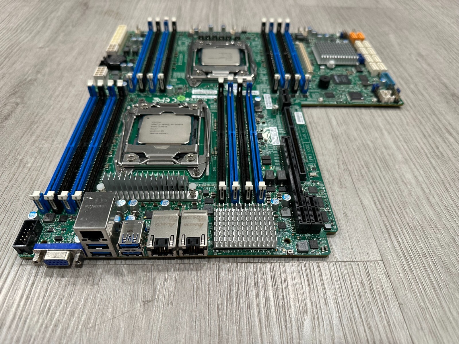 SUPERMICRO X10DRW-iT 2X E5-2600 V W/ 2x Intel Xeon E5-2650 V3 2.3GHz 10-Core CPU