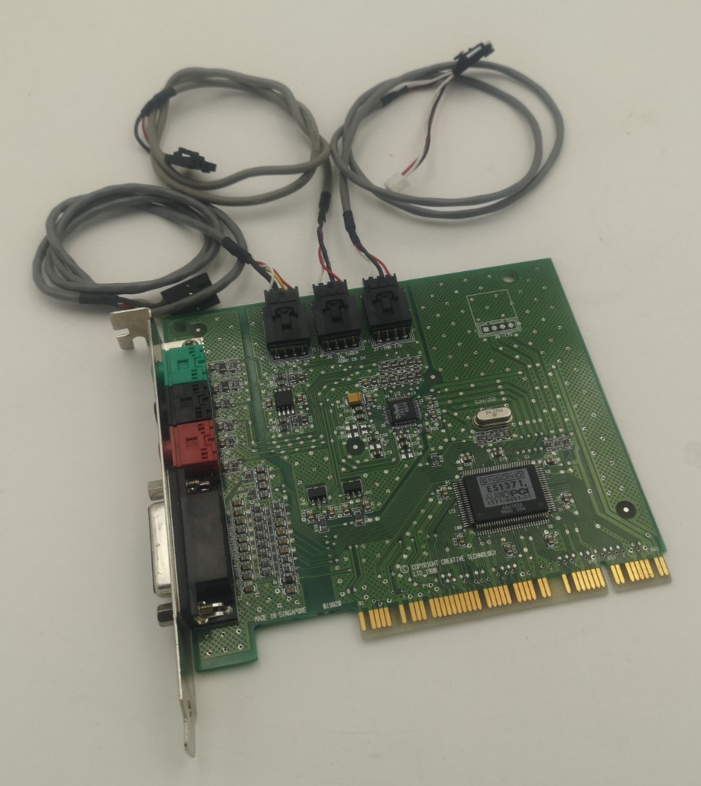 CREATIVE LABS (ENSONIQ ES1371) SOUND BLASTER PCI CARD YEAR 1998 + 3 x Cables Internal