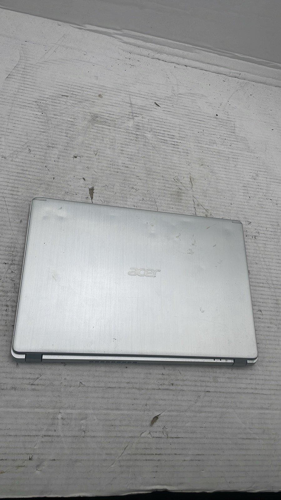 Acer Aspire 5 N19C3 15.6" A515-43-R19L AMD Ryzen 3 3200U Laptop