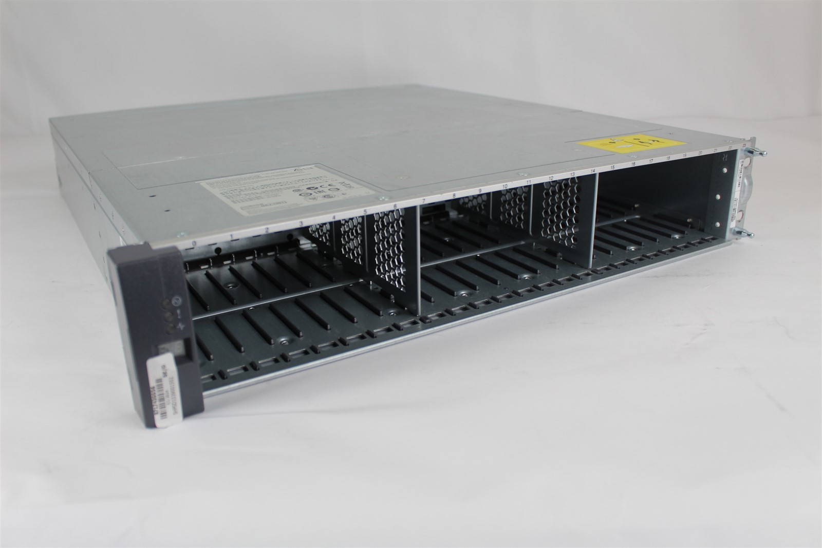 NetApp DS2246 2.5" SFF Disk Array Shelf 24 Bay 2x IOM6 QSFP JBOD NAJ-1001