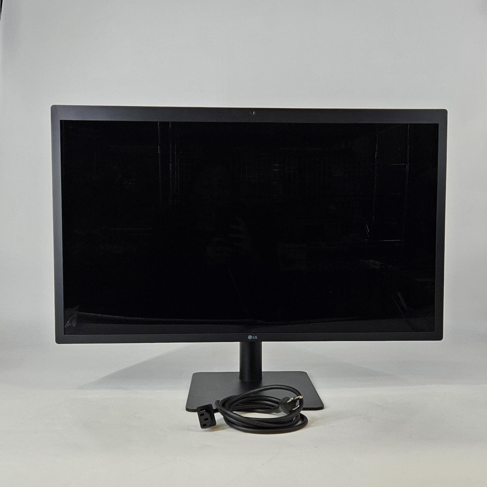 LG Ultrafine 27in 5120 x 2880 w/ Excellent Ghost Image