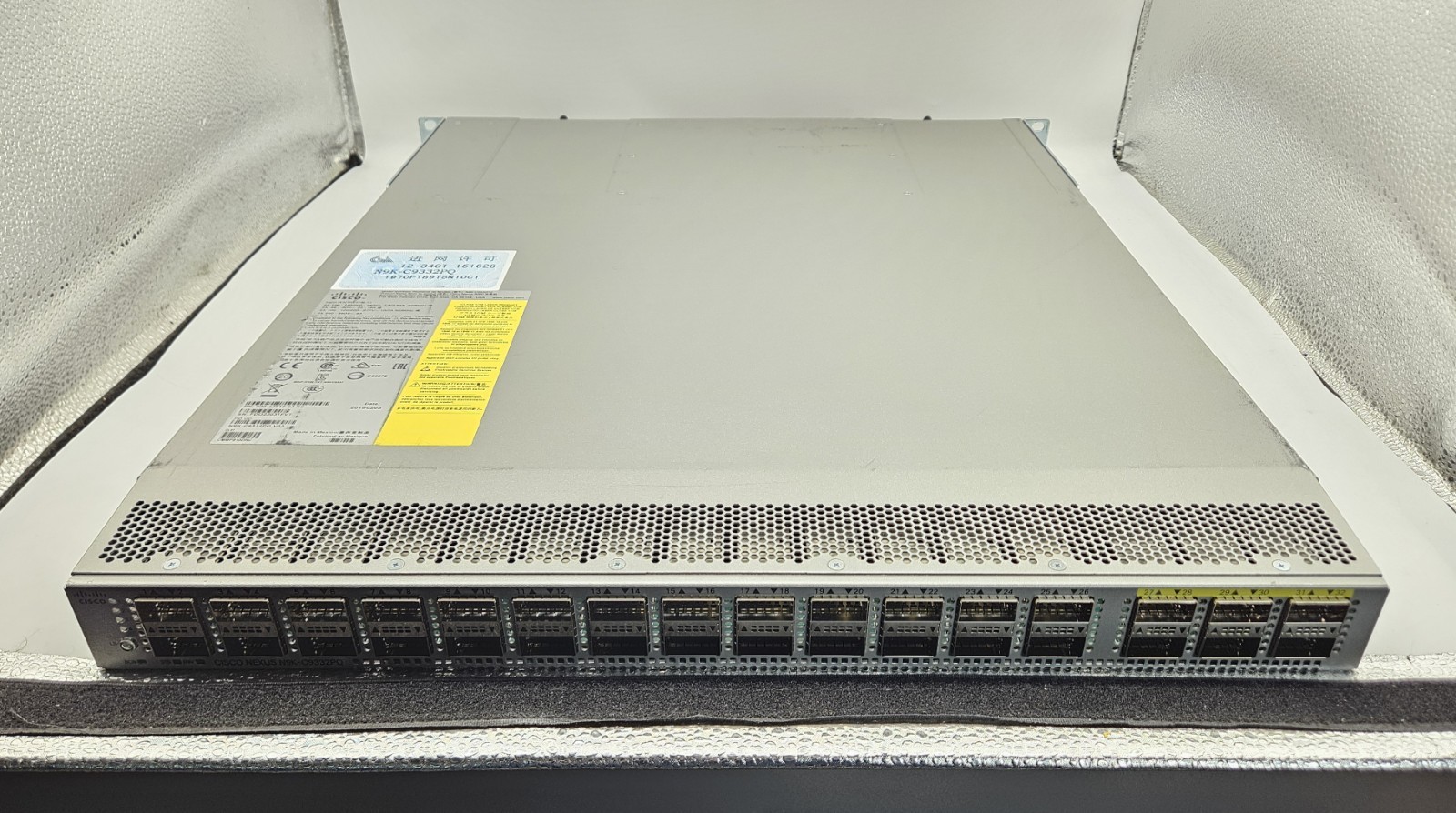Cisco Nexus 9000 32-Port 40Gb QSFP+ Network Switch w/ 2x PSU N9K-C9332PQ
