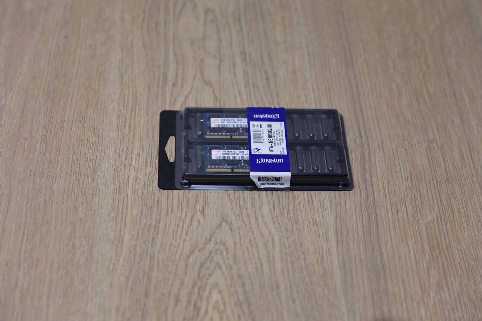 2x Kingston 2GB 2Rx8 PC3-8500 Sodimm Memory / Apple Macbook
