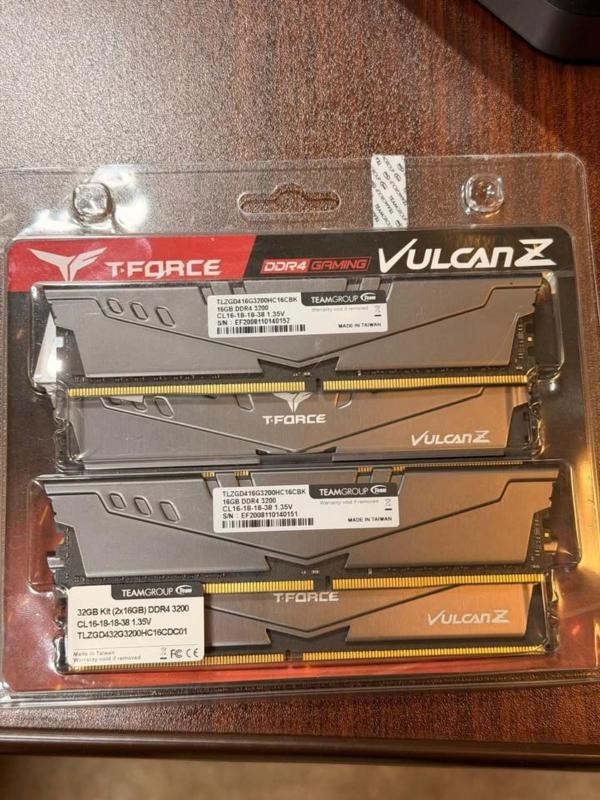 TeamGroup T-Force Vulcan Z 64GB (4x16GB) DDR4-3200 PC4-25600 Desktop RAM Gray
