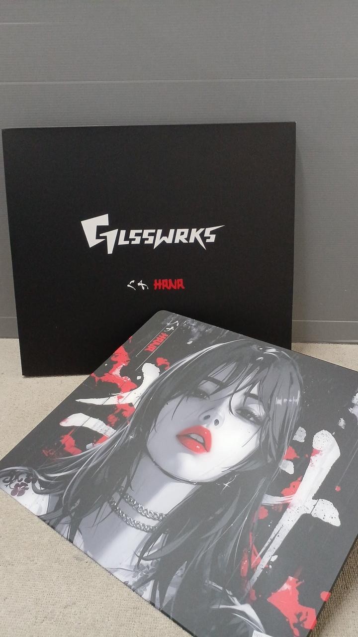 GLSSWRKS Hana Premium Glass Mousepad Smooth Precision Gaming 490x420mm Full Set