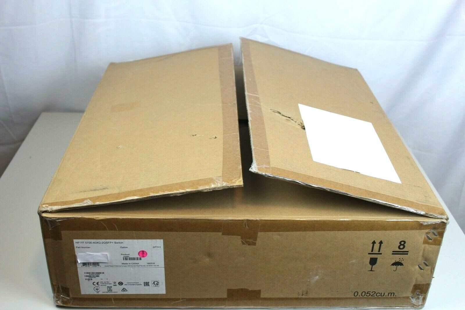 Brand New HP FF 5700-40XG-2QSFP+ Switch JG896A 