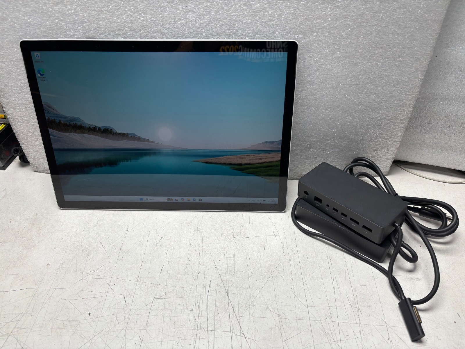 Microsoft Surface Book 2 Intel Core i7-8650U 1.90GHz 16GB 512GB SSD Win11