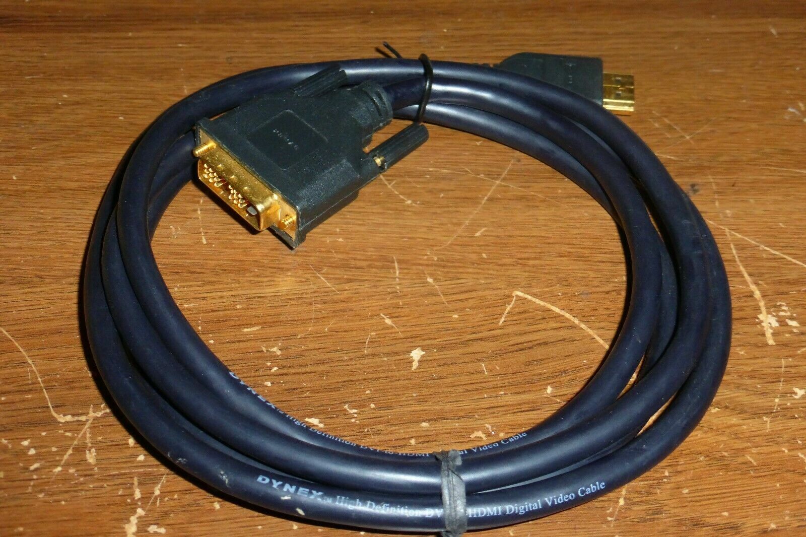 DYNEX DX-AV011 DVI to/from HDMI Digital to video MEDIA 6 foot cable