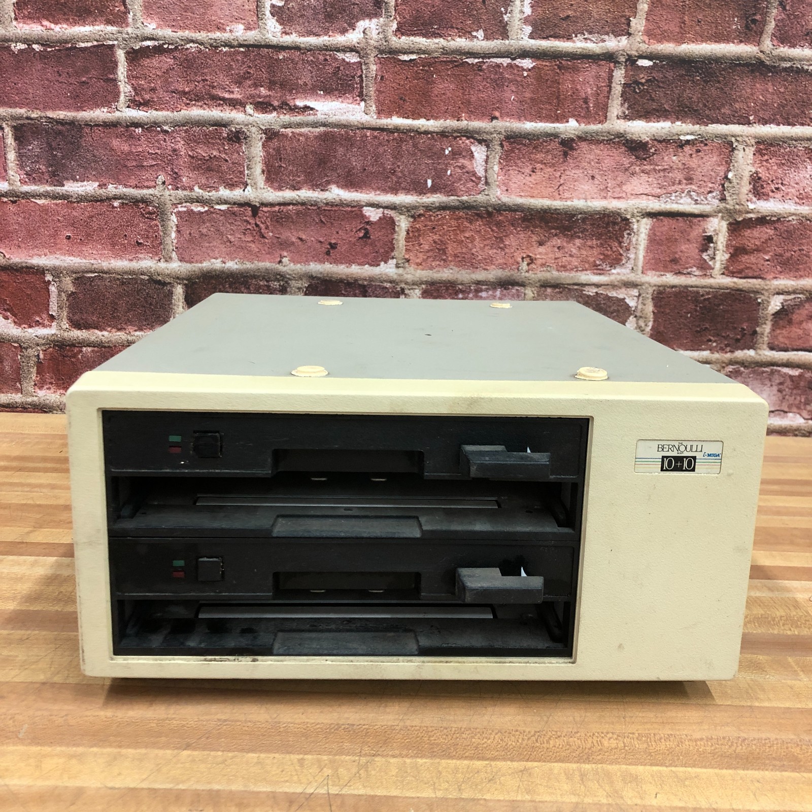 Iomega A210H Bernoulli Box External Dual 8" ALPHA 10-H DISK DRIVES