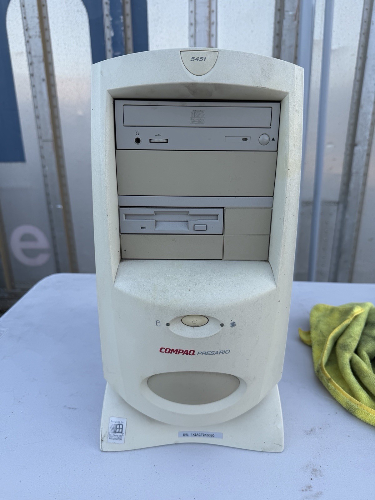 Compaq Presario 5451 Vintage Desktop Computer