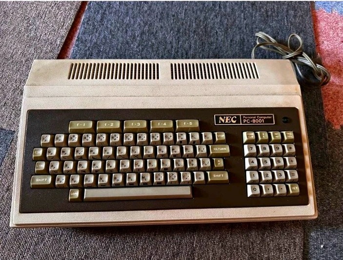 NEC PC-8001 Japanese Vintage Retro Home Computer Power On Confirmed As-Is 