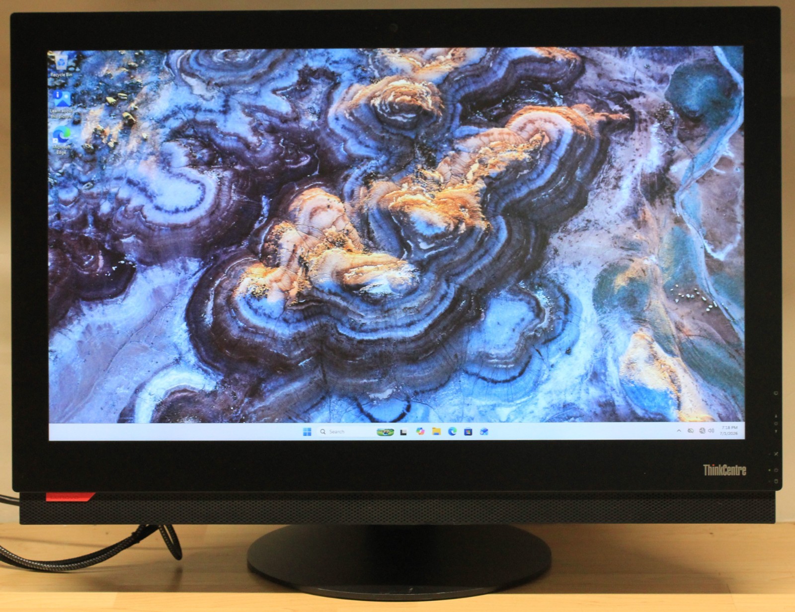 ThinkCentre M910z Touch: 23.8", i5-7500, 16GB, 500GB NVMe SSD, WiFi, W11 Home