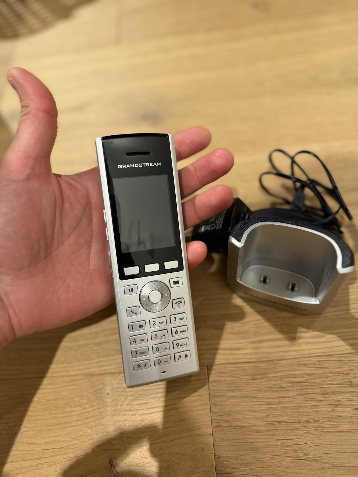 Grandstream DP730 DECT Cordless HD Handset - 2.4" Colour, 40hr Talk, Cradle, etc