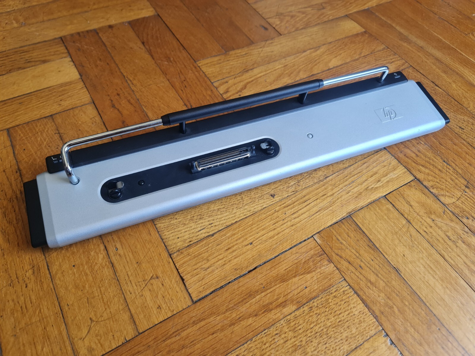 HP Compaq PR1001 Port Replicator Dock Docking Station  DC367B