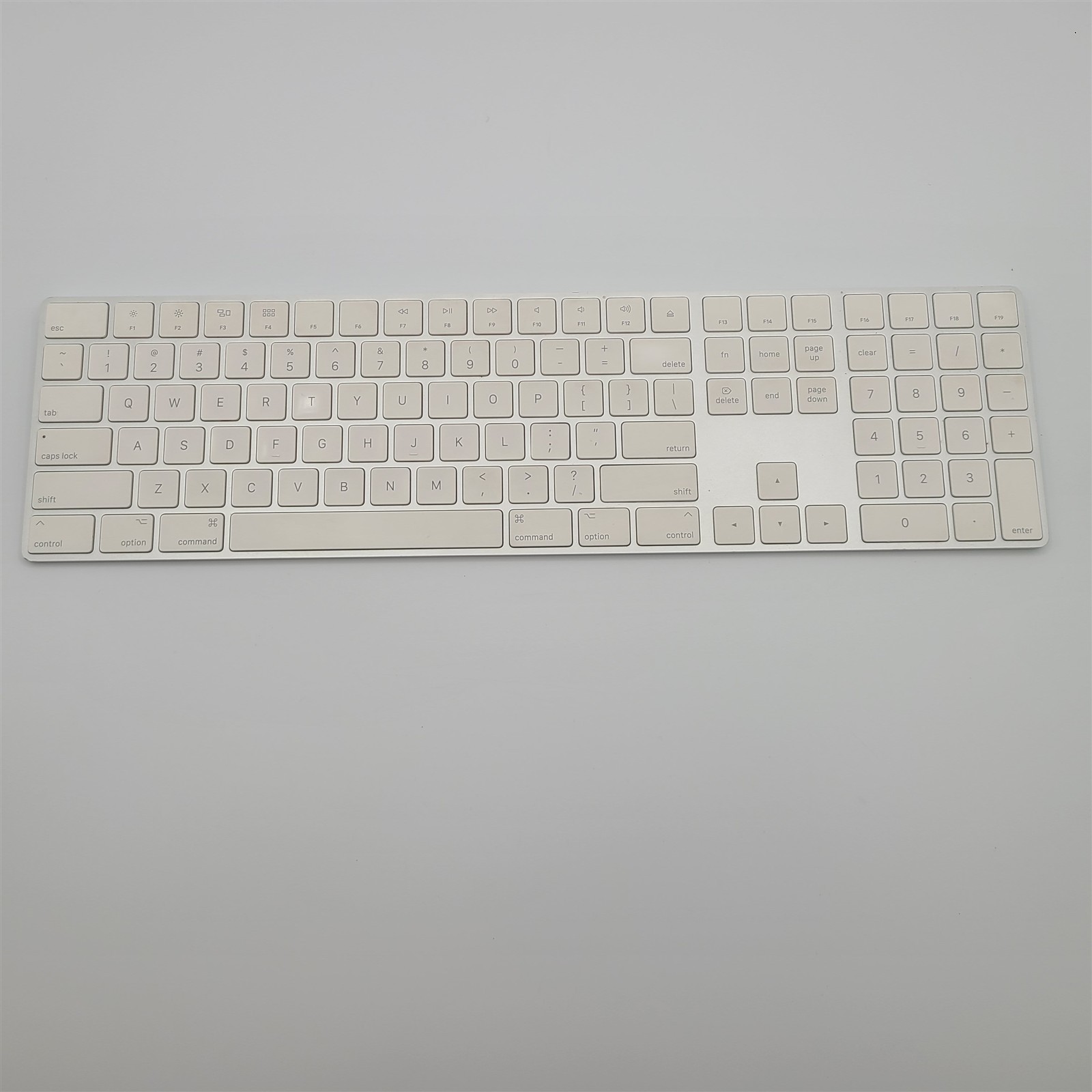 Apple Magic Keyboard with Numeric Keypad, US English - White (MXCJ3LL/A)