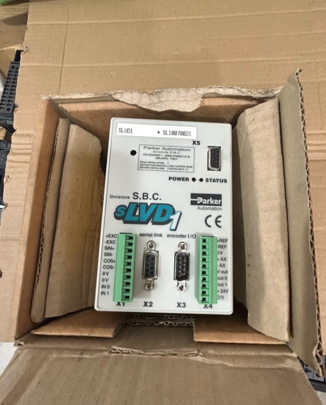 2pcs New Spot Goods SLVD1 Servo drive DHL Fast shipping