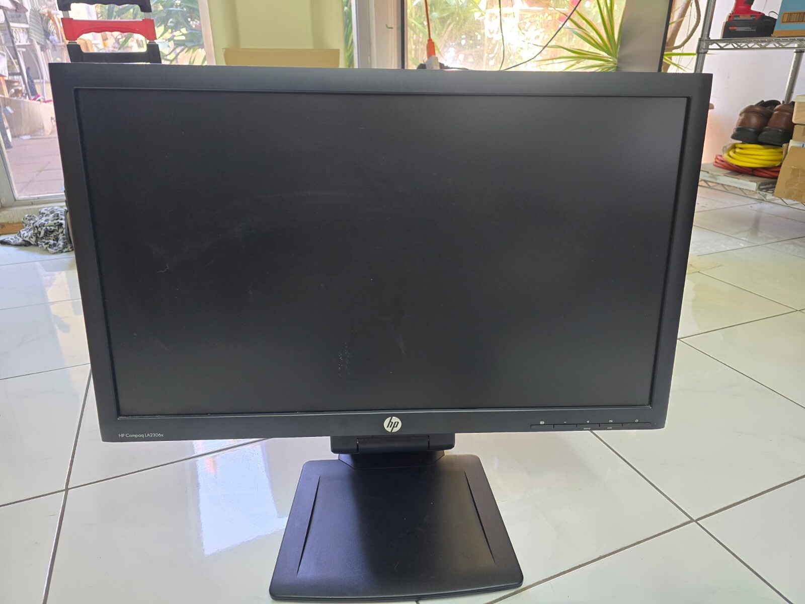 HP Compaq LA2306x 23" LCD Monitor