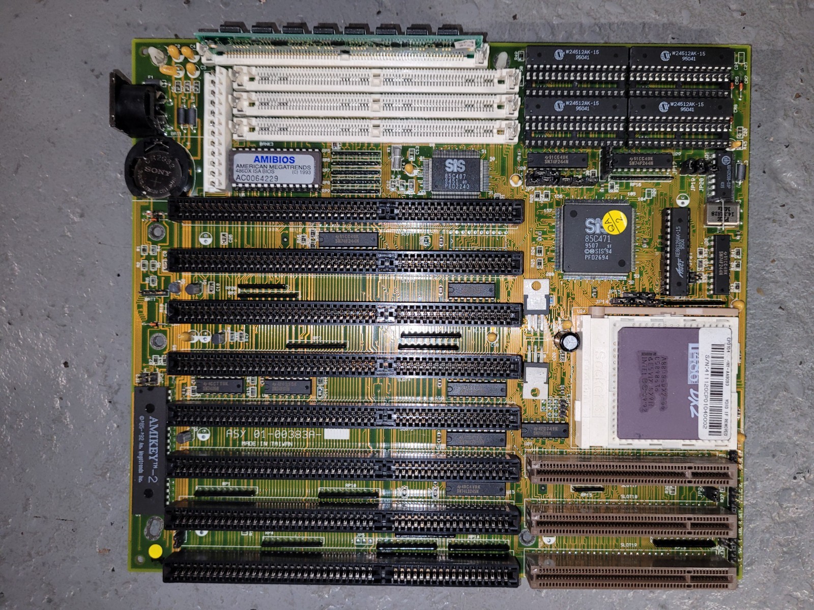 Vintage American Megatrends Intel 486DX2 ISA Bios Amibios Motherboard W/RAM