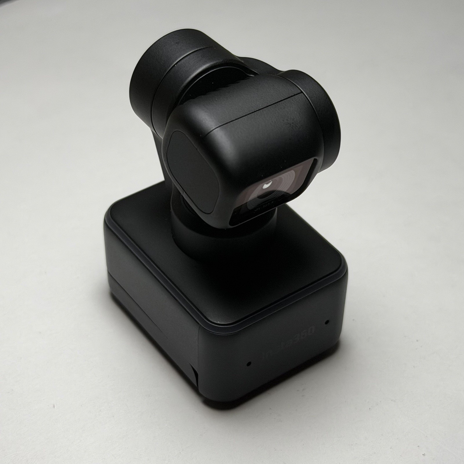 Insta360 Link 4K UHD Webcam The AI-powered 4K Webcam CINSTBJ/A