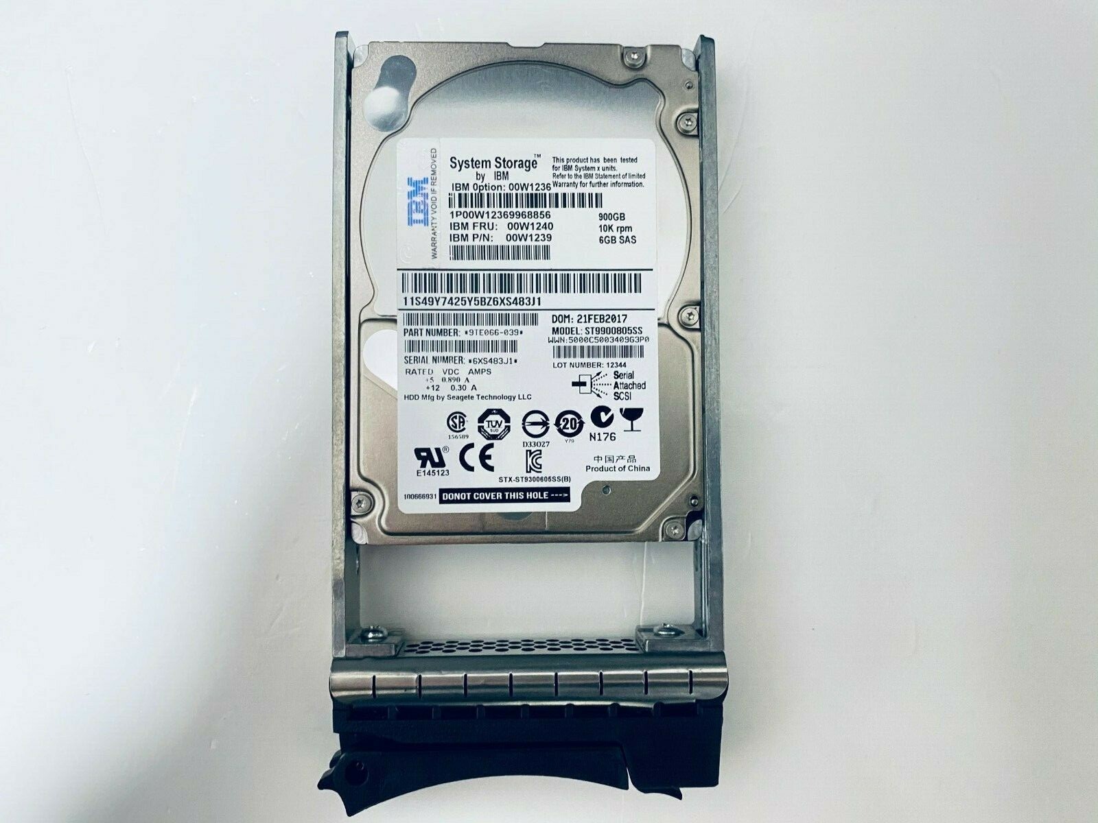 IBM 00W1236 00W1239 00W1240 900GB SAS 6Gbps 10K RPM 2.5" Hard Drive for DS3524