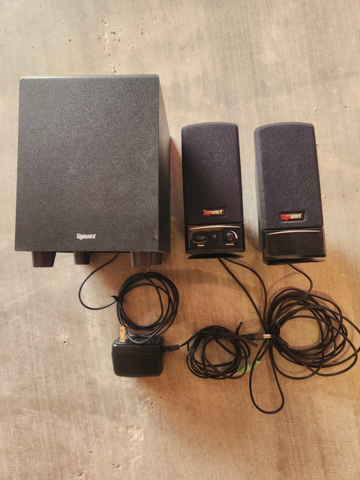 Gigaware Wired 3.5mm 2.1 Multimedia Computer Speakers Subwoofer System PC Black