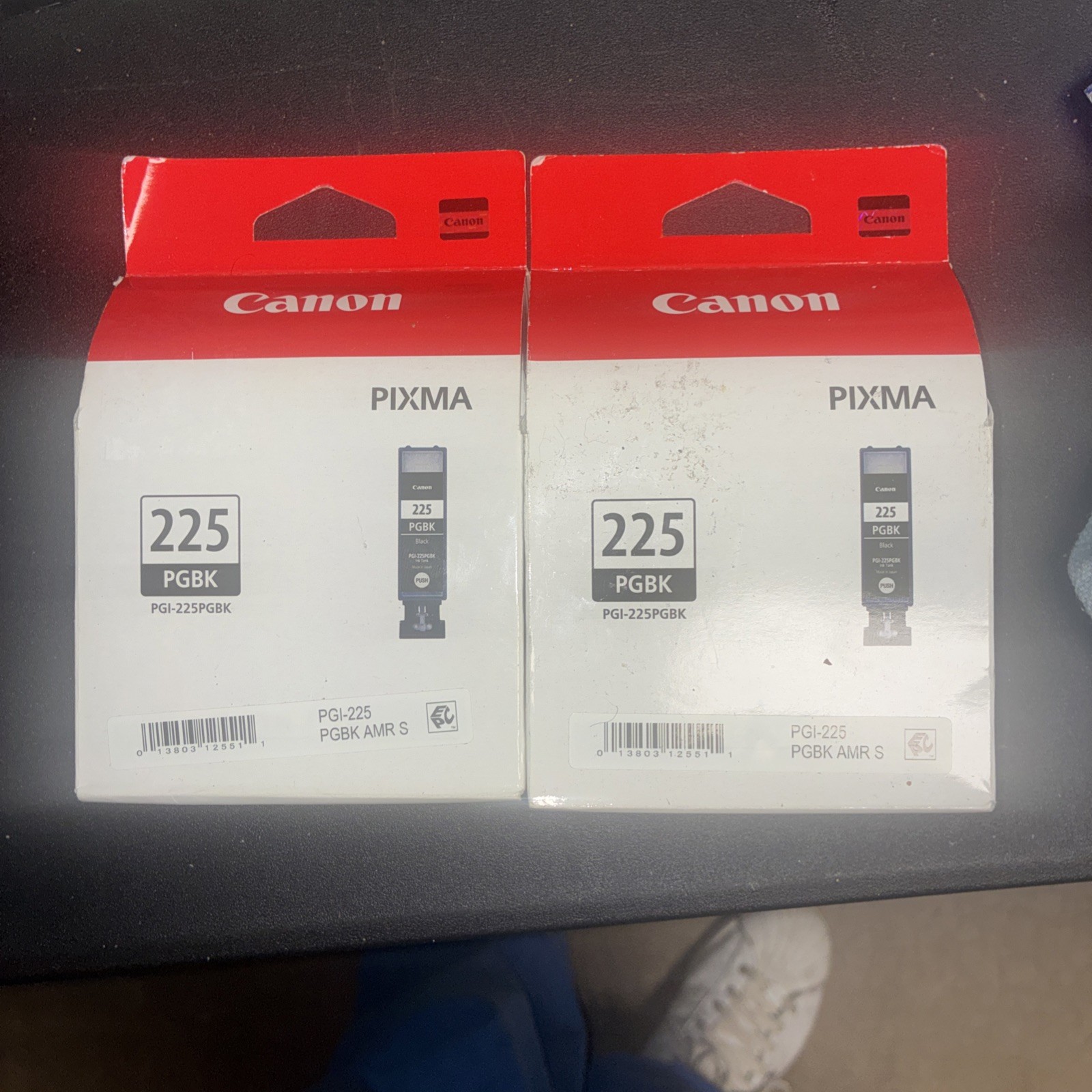 2 New Genuine Canon Pixma - 225 PGBK PGI- 225PGBK -Black- OEM -Original Sealed