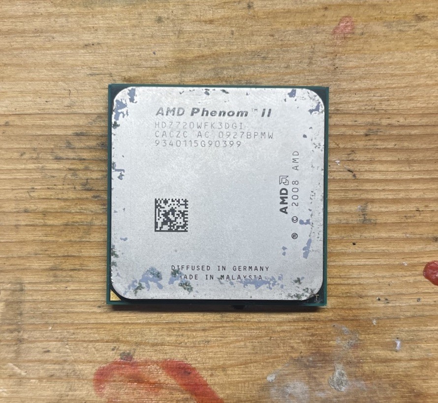 AMD Phenom II X3 720 (BE) 2.9 GHz CPU Processor Socket AM3