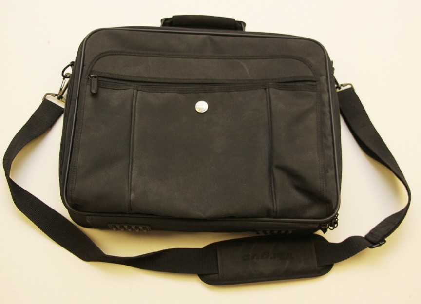 Targus - Blacktop Laptop Messenger Bag for 15.4" laptop