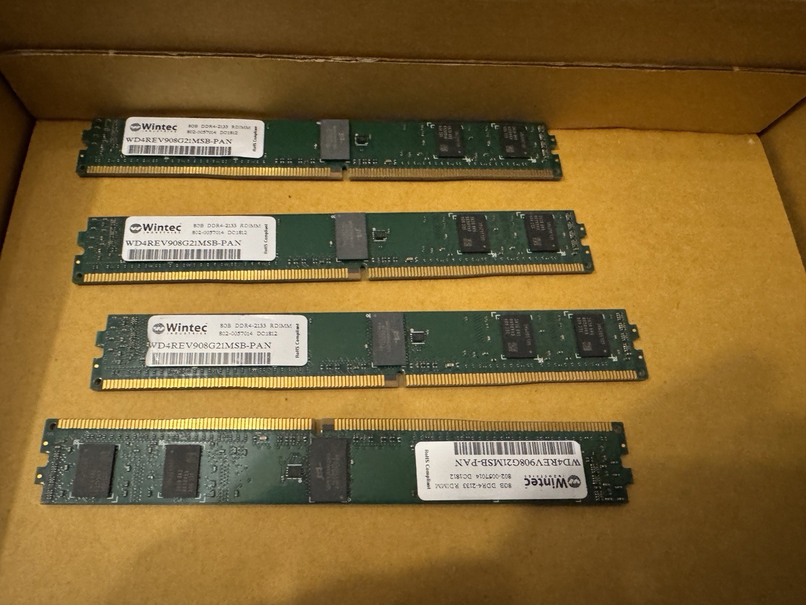 32GB Kit 4x8GB Wintec DDR4-2133 ECC RDIMM VLP Server RAM