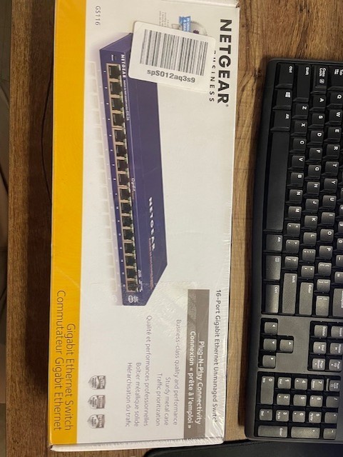 NETGEAR  ProSafe (GS116) 16-Ports External Switch
