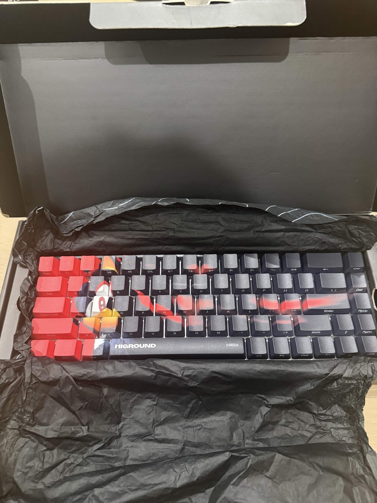Higround x Sonic The Hedgehog Keyboard - Shadow the Hedgehog Basecamp 65HE SEGA